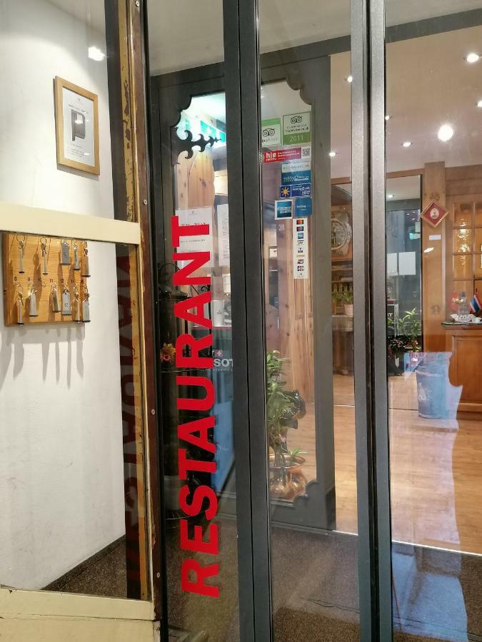Petit Helvetia Budget Hotel Zermatt Luaran gambar